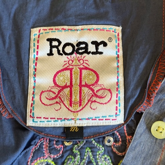Roar | Western Button Down Shirt, Embroidery & Rhinestone Details, Size M - Picture 7 of 10